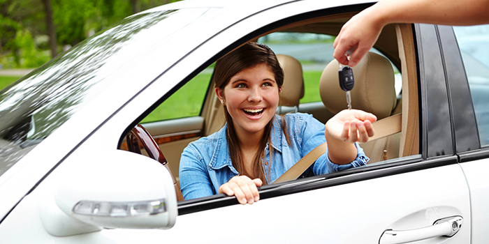 6 Tips for Choosing the Right Car Insurance for Teens 6 Tips for Choosing the Right Car Insurance for Teens thumbnail