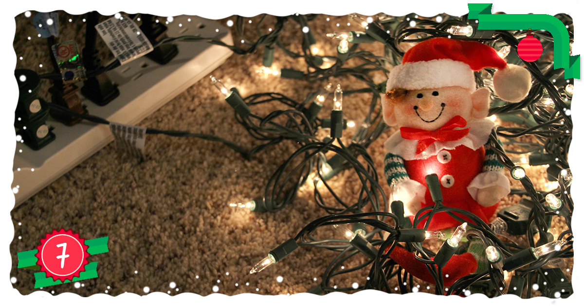 14 ways your elf can ruin your holidays-7 14 ways your elf can ruin your holidays-7