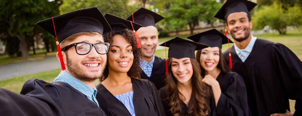 8 unique graduation gifts