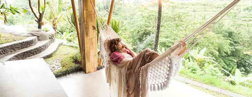 The Pros and Cons of Owning a Timeshare The Pros and Cons of Owning a Timeshare thumbnail