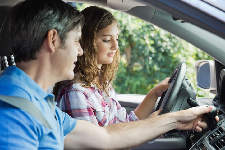 10 Teen Driving Safety Tips thumbnail