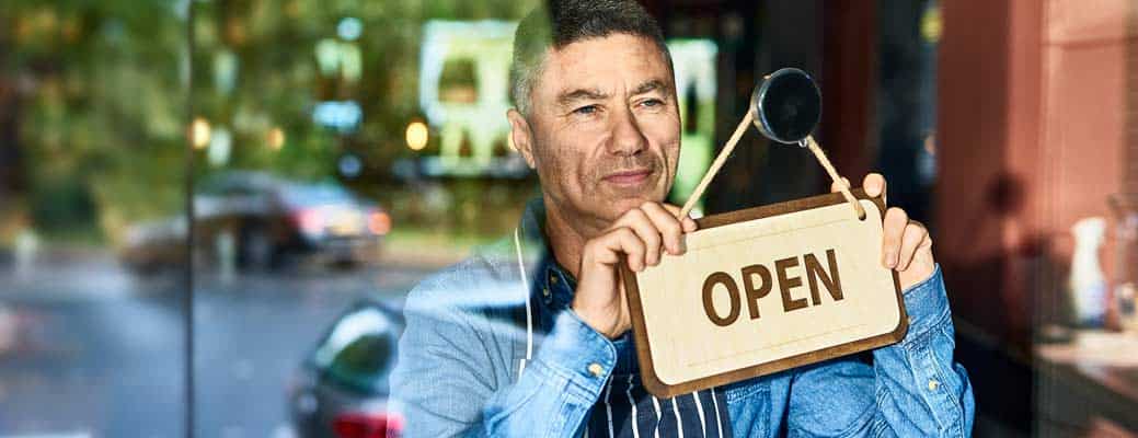 Three Reasons to Keep Your Personal and Business Finances Separate Three Reasons to Keep Your Personal and Business Finances Separate thumbnail